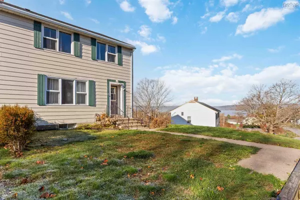 19 Hillside Dr, Cornwallis Park, NS B0S 1H0