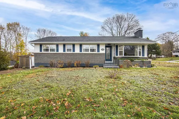 15 Foster St, Kentville, NS B4N 1X4