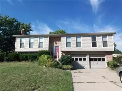 207 Walnut St, Reading, OH 45215