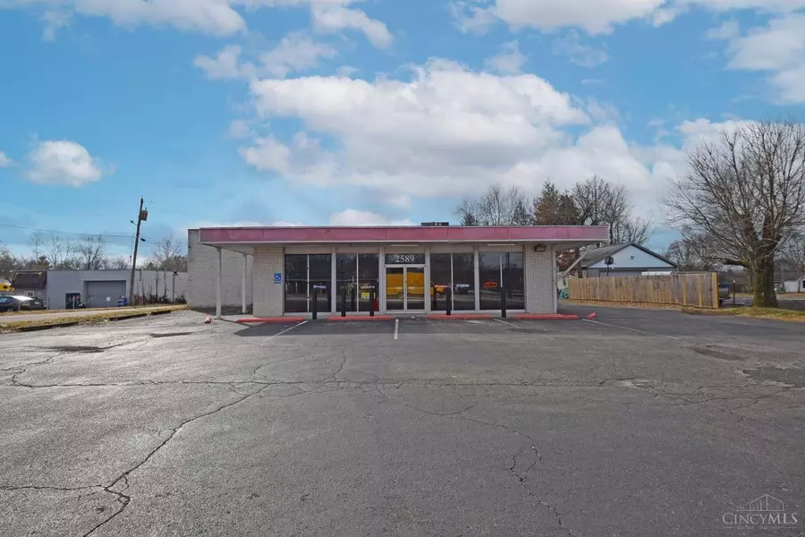 2589 W Galbraith Rd, Colerain Twp, OH 45239