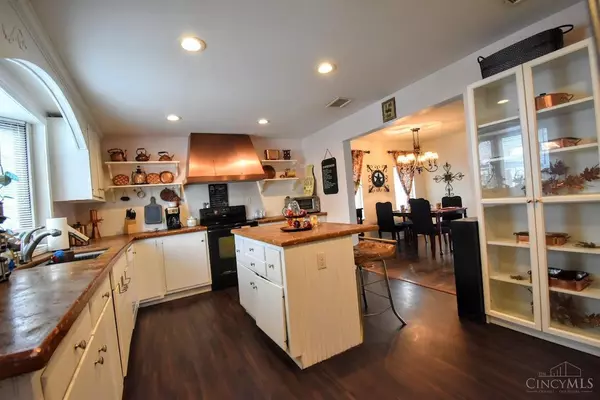 Williamsburg, OH 45176,154 S Fifth St