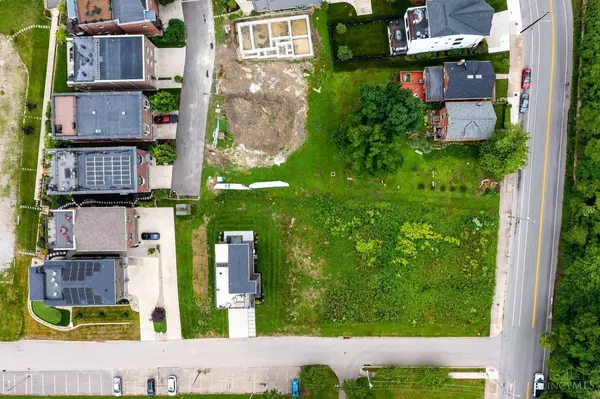 257 St Peters St, Cincinnati, OH 45226