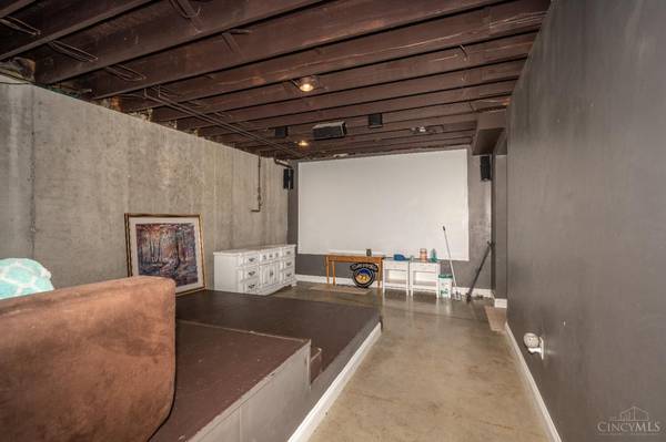 South Lebanon, OH 45065,413 N Section St