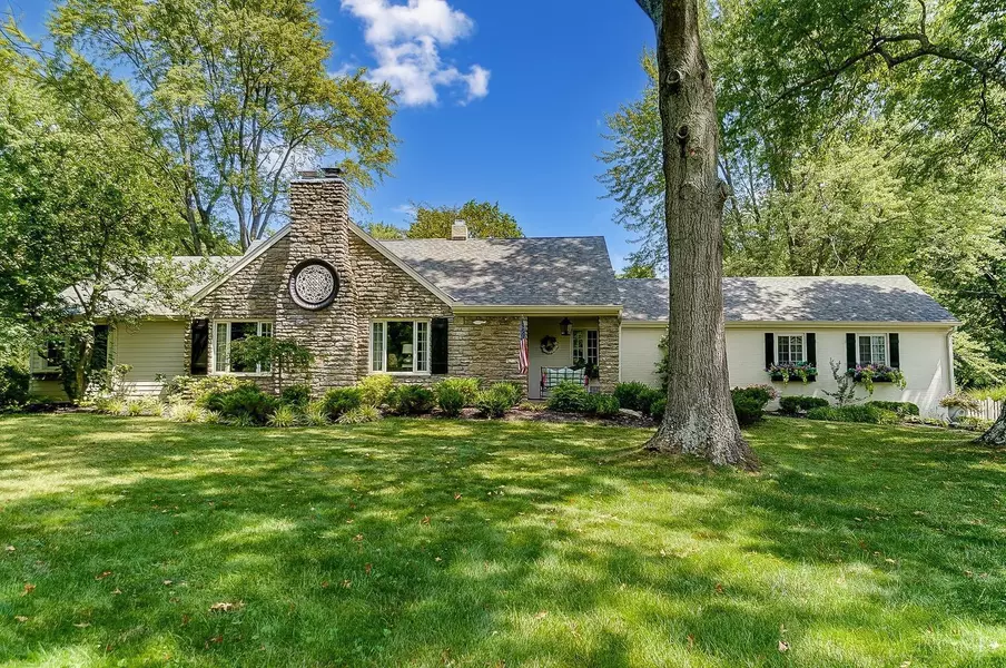 7420 Brill Rd, Indian Hill, OH 45243