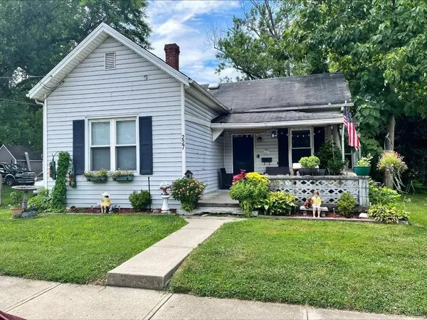227 Bassett St, Cleves, OH 45002