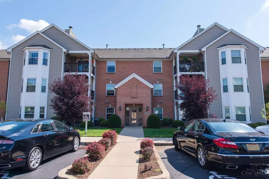 4300 Regency Ridge Ct #301, Green Twp, OH 45248