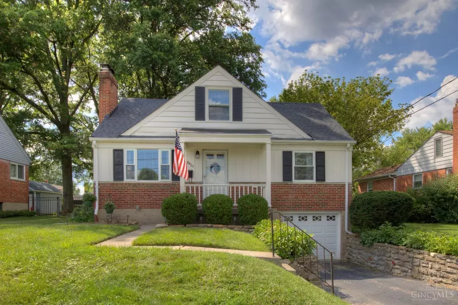 8423 Wexford Ave, Sycamore Twp, OH 45236