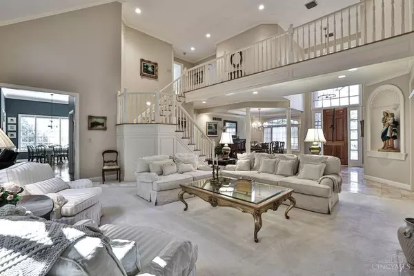 Cincinnati, OH 45208,9 Hampton Ln