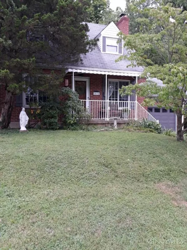 2614 St Albans Ave, Golf Manor, OH 45237