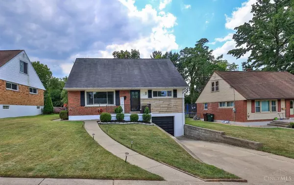 312 Ingram Rd, Greenhills, OH 45218