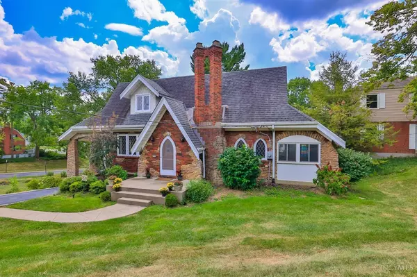 Sycamore Twp, OH 45236,7526 Montgomery Rd