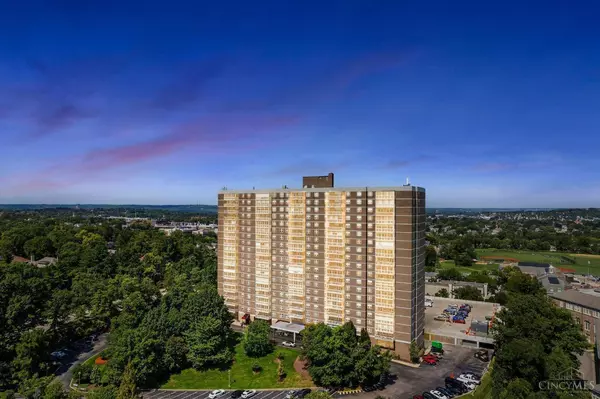 2444 Madison Rd #801, Cincinnati, OH 45208