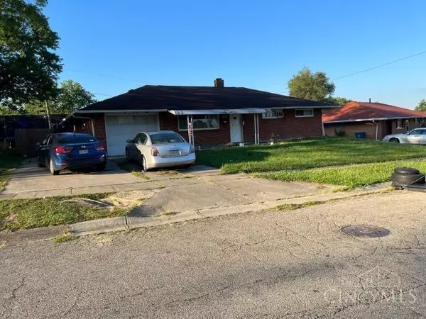 5470 Barnard Dr, Huber Heights, OH 45424