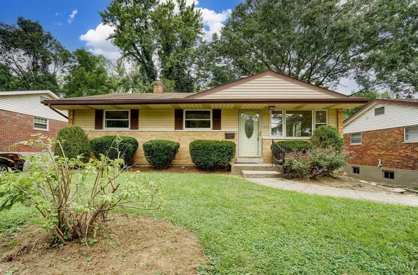 1325 Fuhrman Rd, Reading, OH 45215