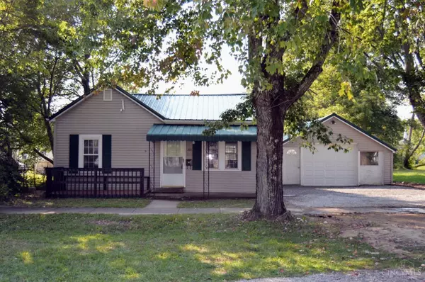 365 S Charity St, Bethel, OH 45106