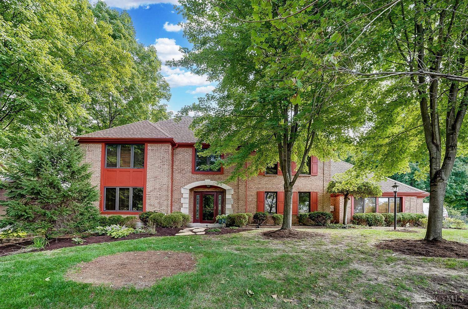 8844 Tanglewood Dr, Springboro, OH 45066