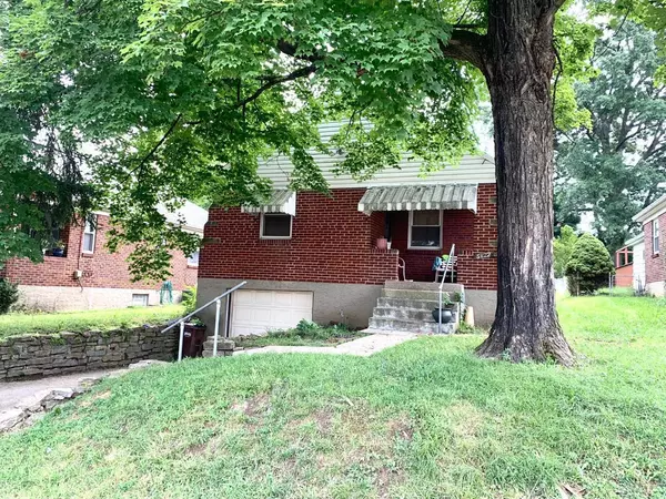 6422 Stover Ave, Golf Manor, OH 45237