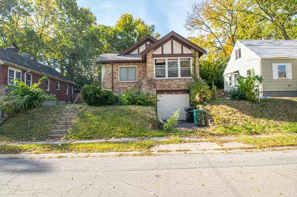 5111 Ebersole Ave,  Cincinnati,  OH 45227