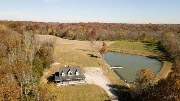 16764 Bobs Ln, Manchester Twp, IN 47001