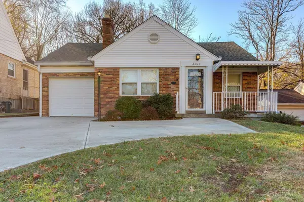 2663 Cedarbrook Dr, Golf Manor, OH 45237