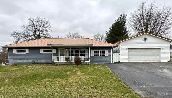 477 N Columbus St, Blanchester, OH 45107