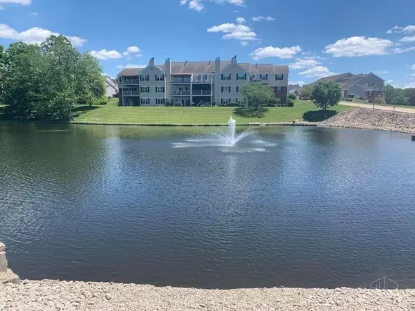 5236 Fox Ridge Dr, Green Twp, OH 45248