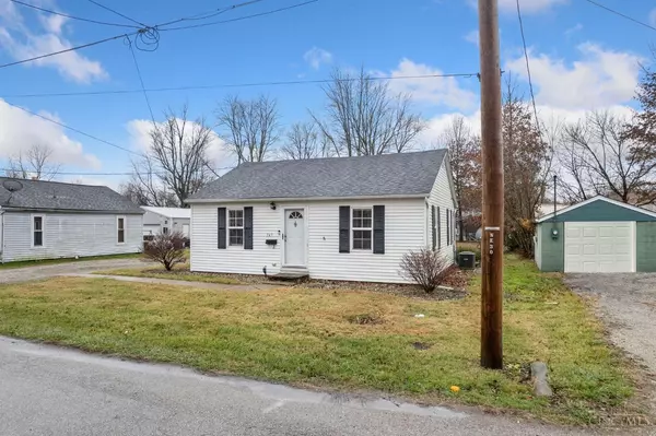 345 N East St, Bethel, OH 45106