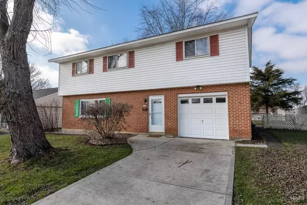 145 Redbud Dr, Springboro, OH 45066
