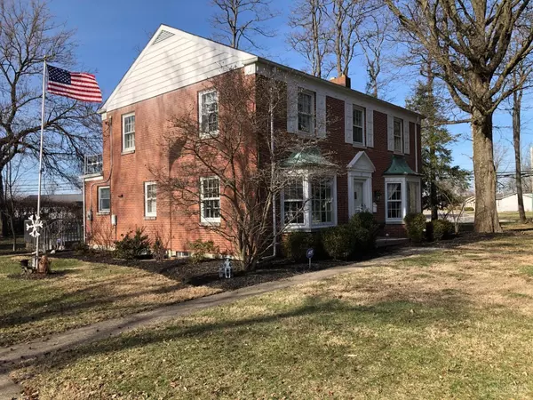 3 Peterson Pl, Wilmington, OH 45177