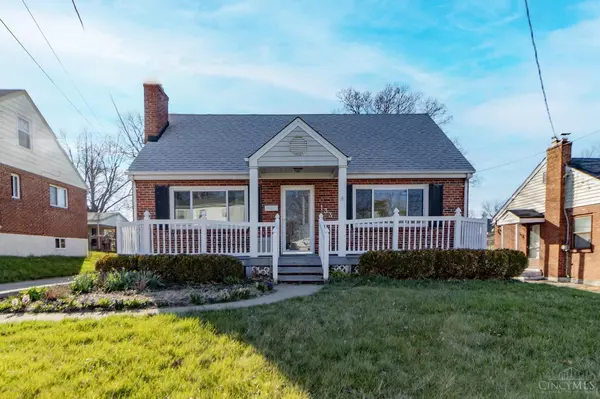 133 East Crest Dr, Reading, OH 45215