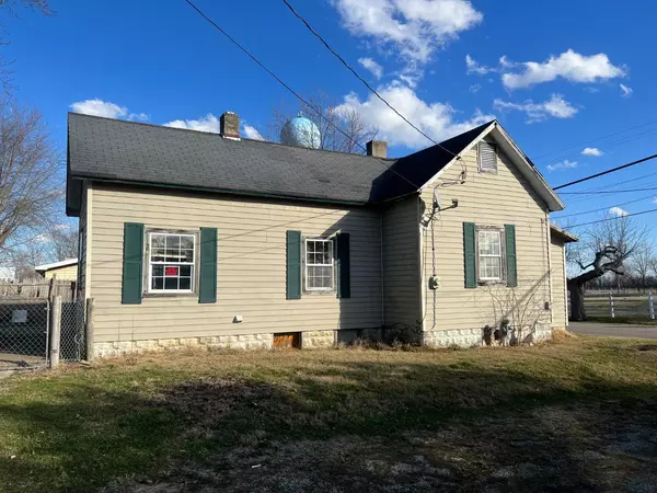 Bloomingburg, OH 43106,122 Midland Ave