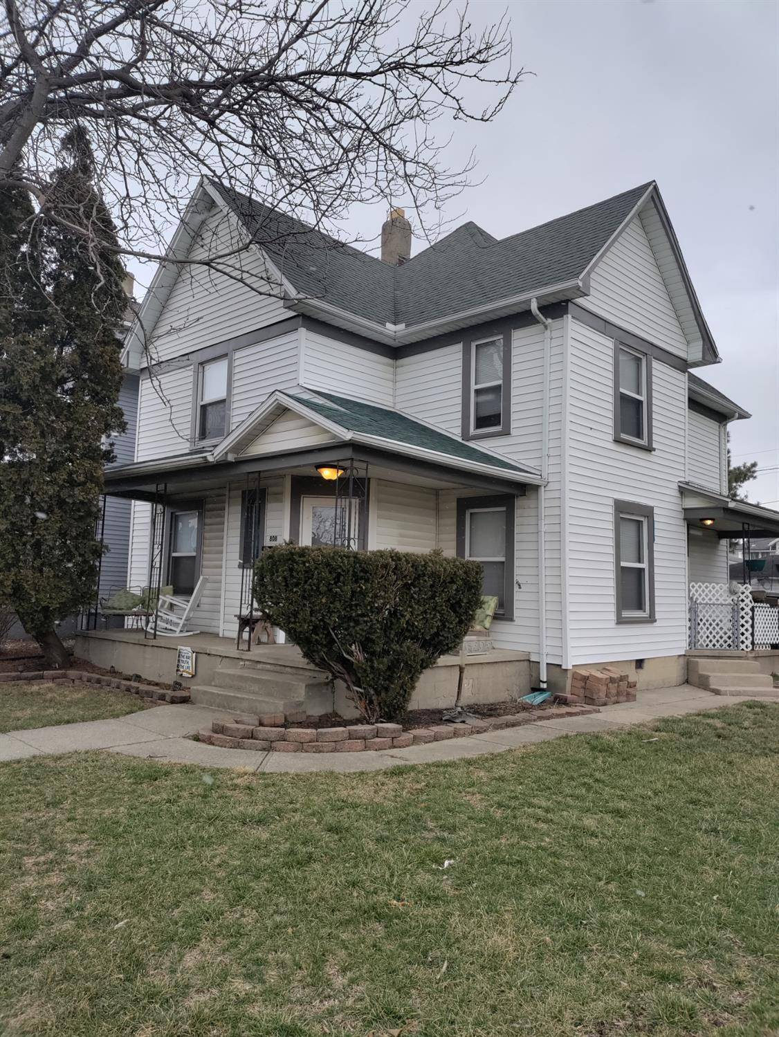808 Troy St, Dayton, OH 45404