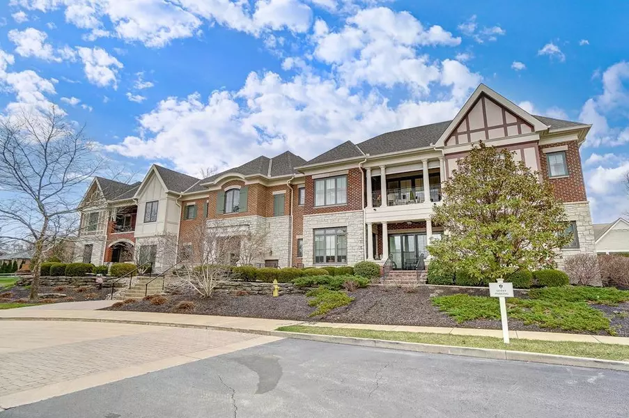 9606 Park Manor Blvd #205, Blue Ash, OH 45242