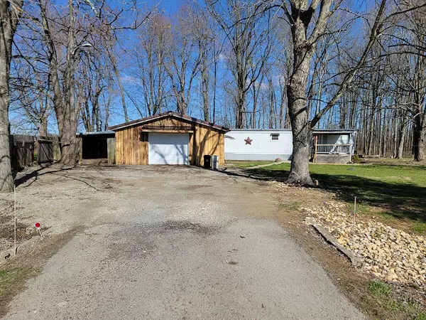 Paint Twp, OH 45133,12007 Maple Trl