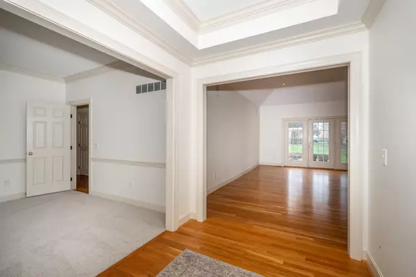 Montgomery, OH 45249,8623 Wellsley Ct