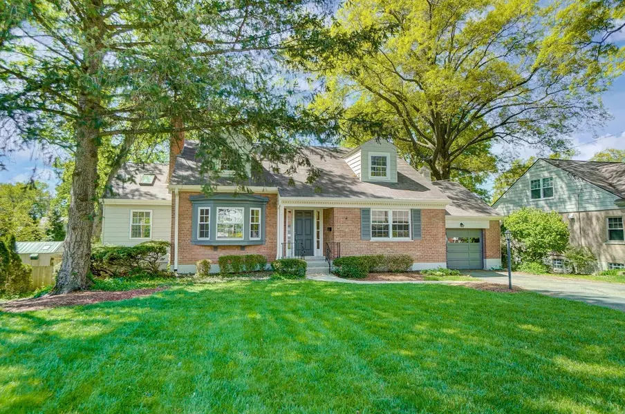 6033 St Regis Dr, Sycamore Twp, OH 45236