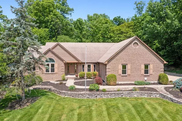 8455 Rupp Farm Dr, West Chester, OH 45069