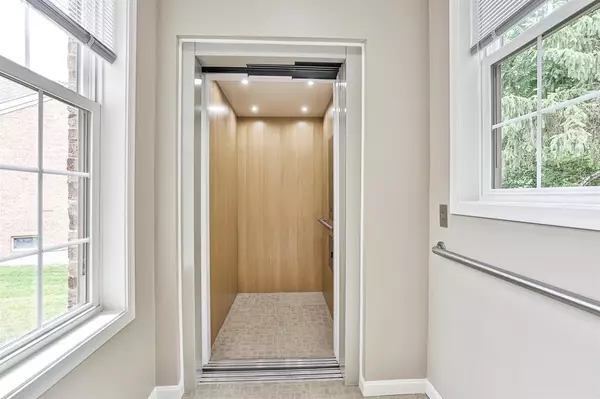 Loveland, OH 45140,311 Glen Lake Rd