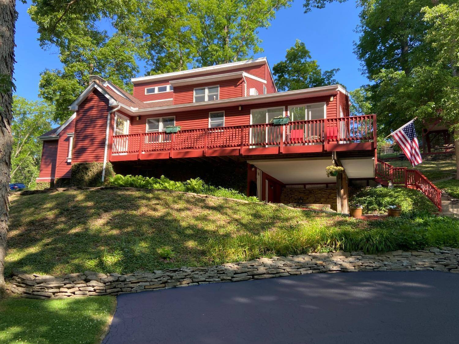 3686 Cooper Rd, Blue Ash, OH 45241