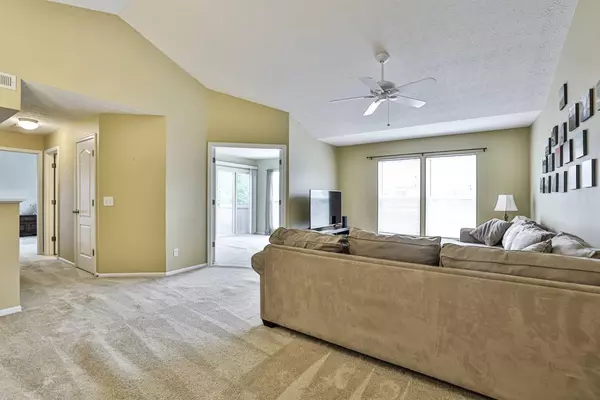 Sharonville, OH 45241,7200 Fieldstone Ct #H