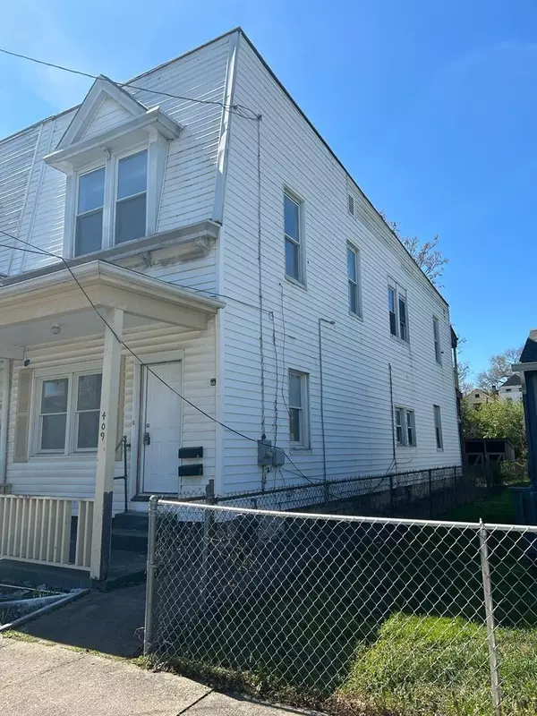 409 Locust St, Elmwood Place, OH 45216