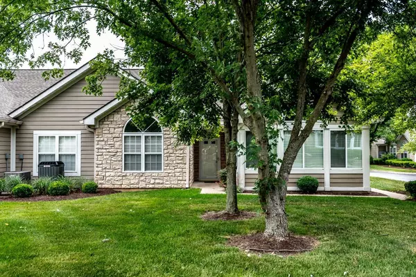 89 Edinburgh Village Dr, Washington Twp, OH 45458