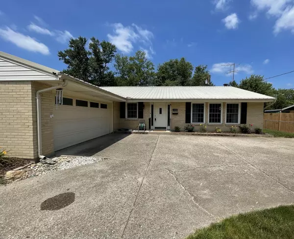 Bellbrook, OH 45305,148 Upper Hillside Dr