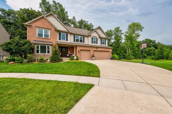 1076 Oak Forest Dr, Hamilton Twp, OH 45152
