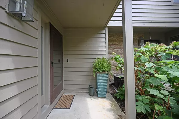 Wyoming, OH 45215,61 Evergreen Cir