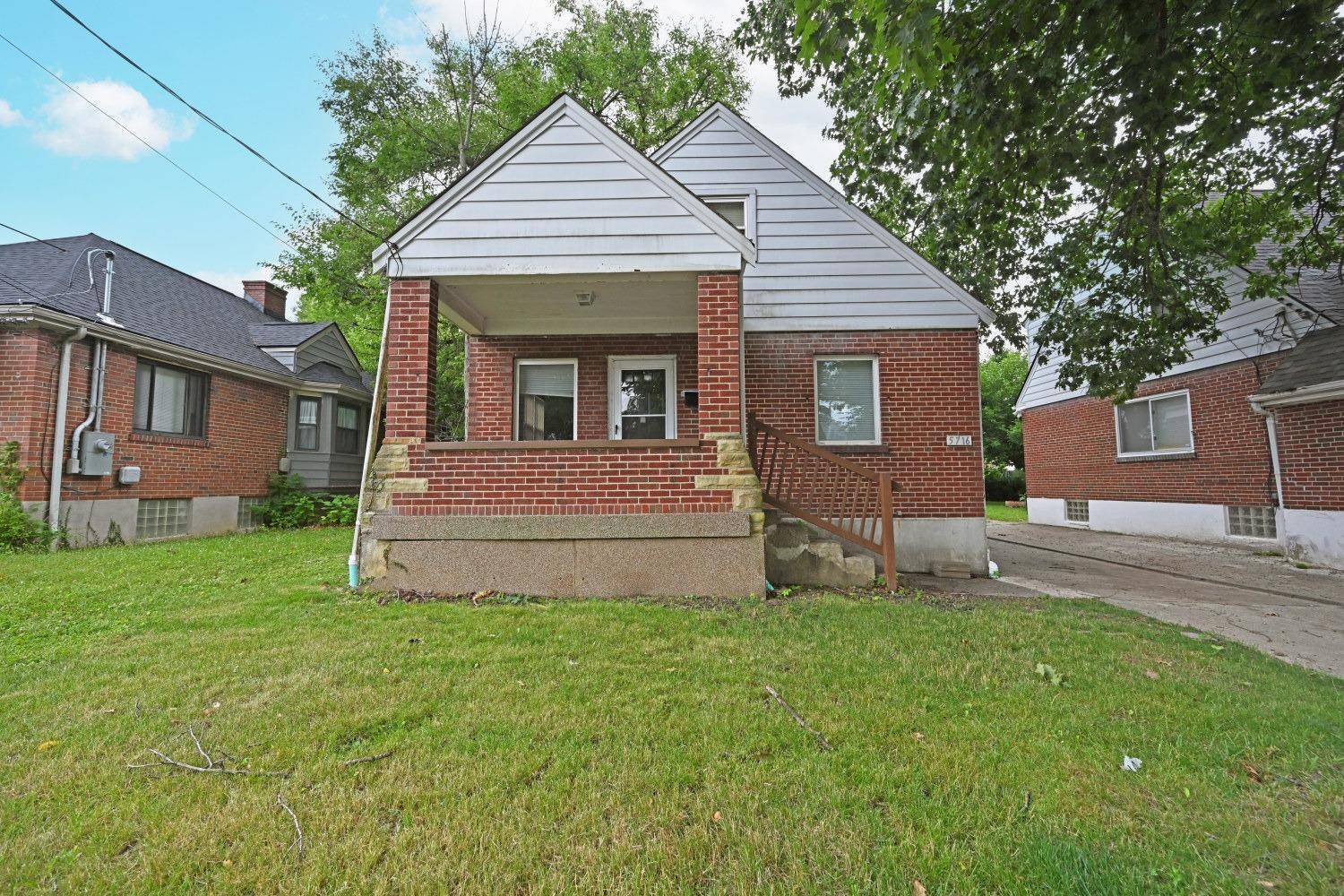 Cincinnati, OH 45224,5716 Kenneth Ave