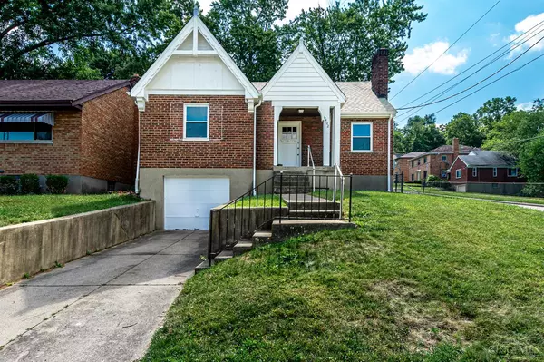 6402 Hammel Ave, Golf Manor, OH 45237