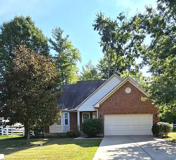 1441 Home Wood Ct, Amelia, OH 45102