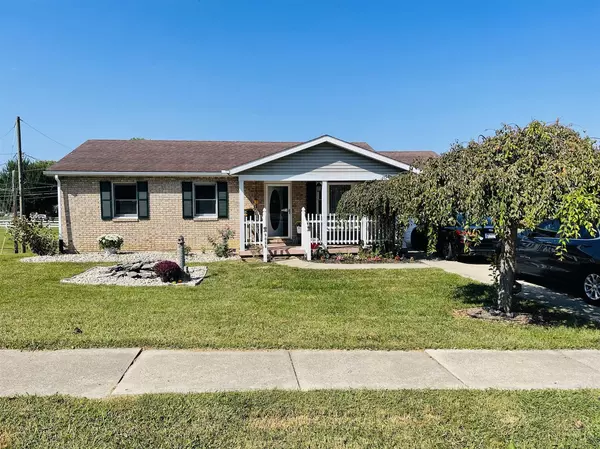 9068 Hidden Valley Ln, Brookville, IN 47012