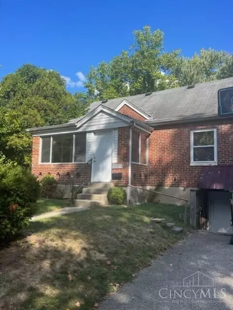 1018 Crosley Ave, Wyoming, OH 45215